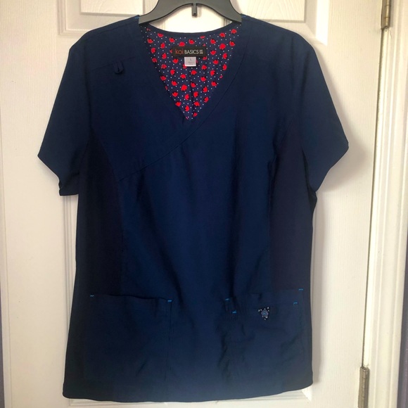 Women’s Scrub Top - Picture 1 of 2